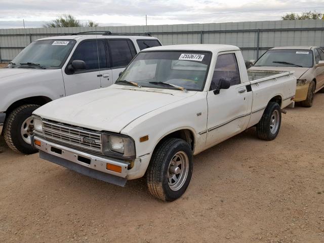 JT4RN34R8D0073948 - 1983 TOYOTA PICKUP 1/2 WHITE photo 2