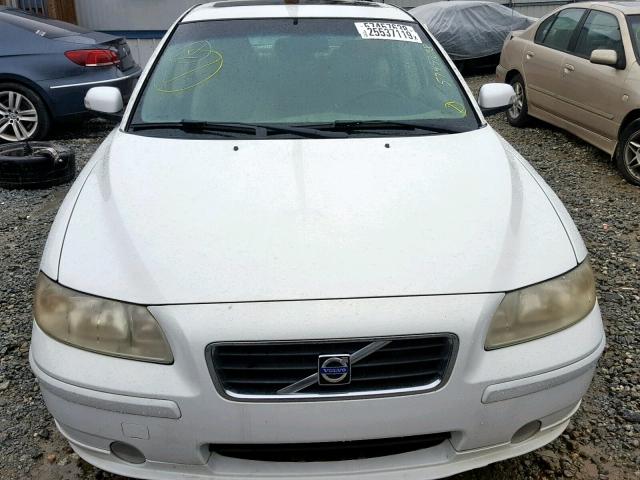 YV1RS592272630338 - 2007 VOLVO S60 2.5T WHITE photo 9