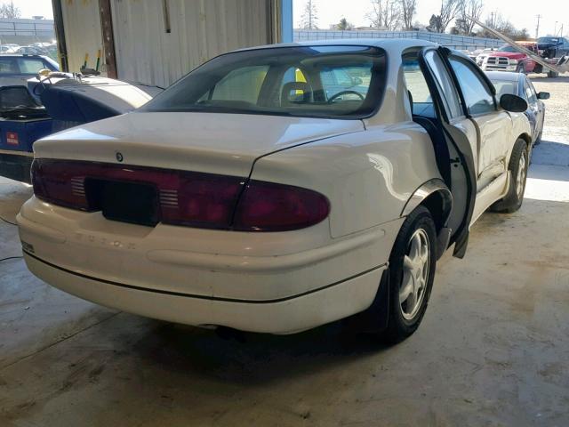 2G4WB52K741178607 - 2004 BUICK REGAL LS WHITE photo 4