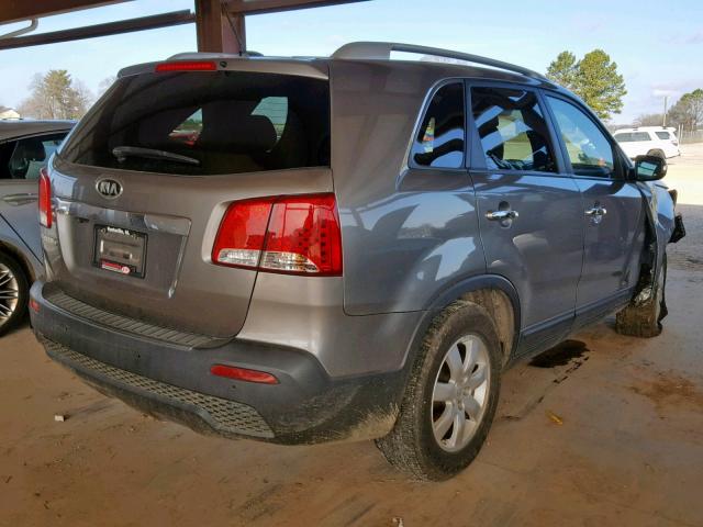 5XYKT3A15BG153074 - 2011 KIA SORENTO BA GRAY photo 4