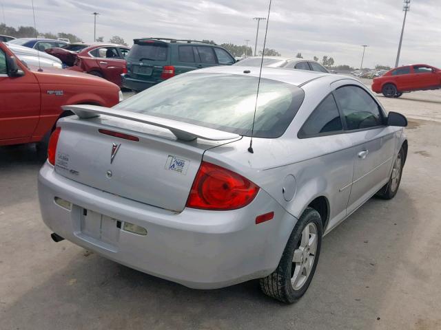 1G2AL18F487339961 - 2008 PONTIAC G5 GRAY photo 4