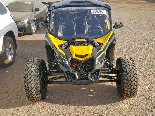 3JBVEAW28HK000020 - 2017 CAN-AM MAVERICK X YELLOW photo 10