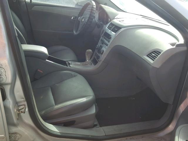 1G1ZC5E04CF112329 - 2012 CHEVROLET MALIBU 1LT ვერცხლისფერი ფოტო 5