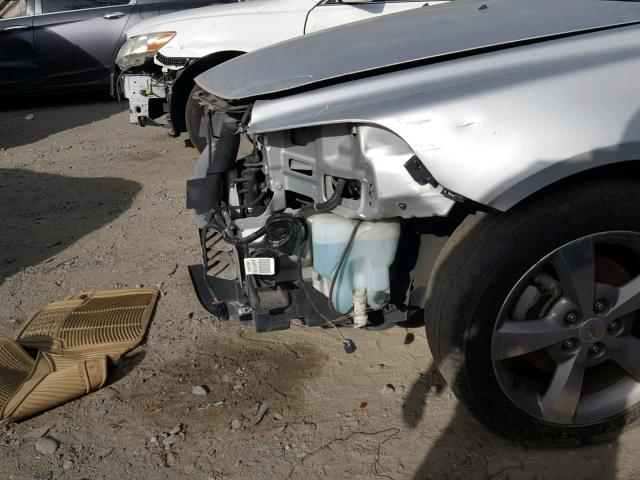 1G1ZC5E04CF112329 - 2012 CHEVROLET MALIBU 1LT ვერცხლისფერი ფოტო 9