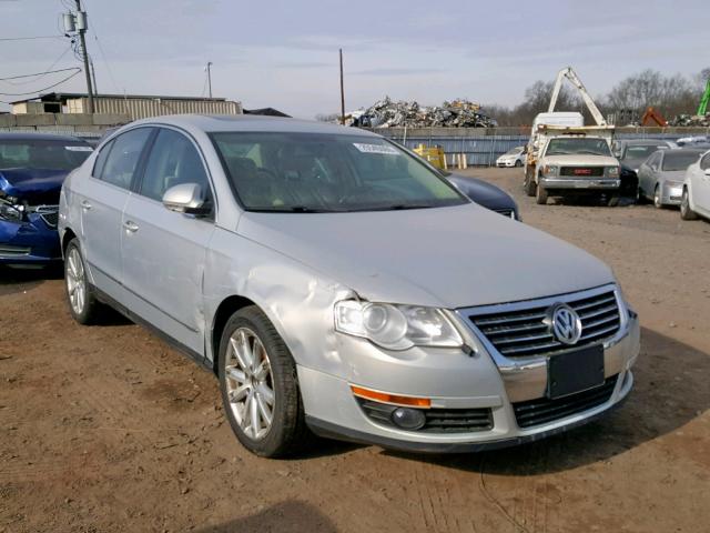 WVWJK7AN0AE057868 - 2010 VOLKSWAGEN PASSAT KOM SILVER photo 1