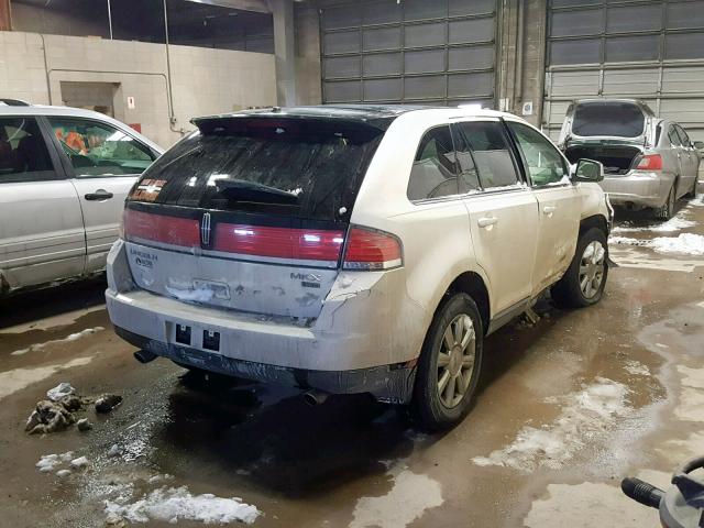 2LMDU88C67BJ39187 - 2007 LINCOLN MKX WHITE photo 4