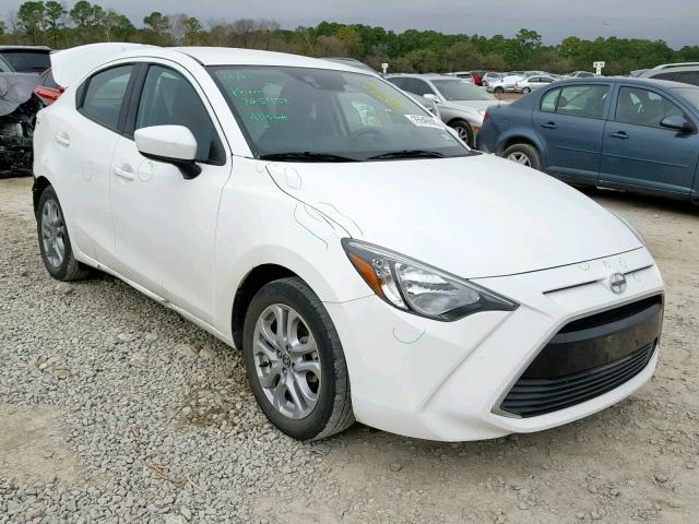 3MYDLBZV0GY101236 - 2016 TOYOTA SCION IA WHITE photo 1