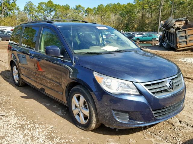 2V8HW341X9R546429 - 2009 VOLKSWAGEN ROUTAN SE BLUE photo 1