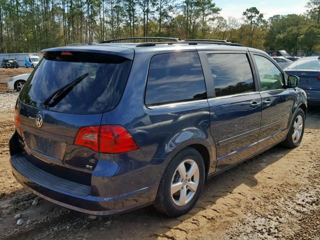 2V8HW341X9R546429 - 2009 VOLKSWAGEN ROUTAN SE BLUE photo 4