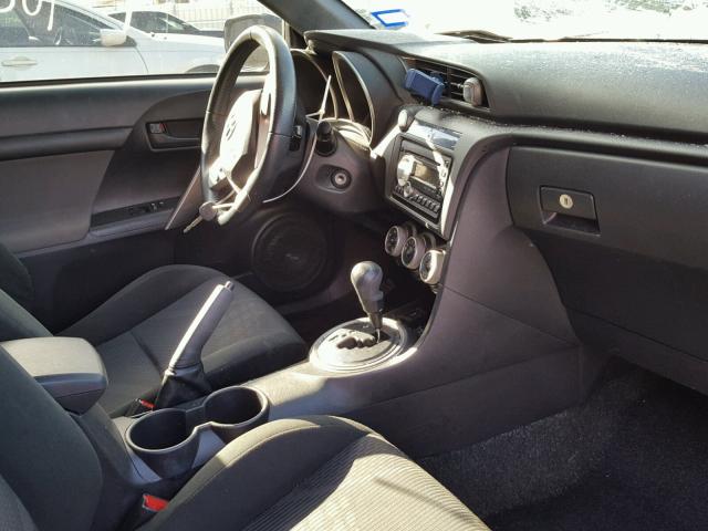 JTKJF5C79B3007094 - 2011 TOYOTA SCION TC შავი ფოტო 5