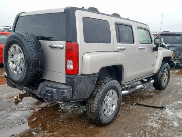 5GTDN136568142050 - 2006 HUMMER H3 TAN photo 4