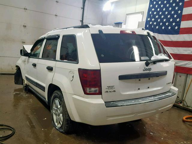 1J4HR48N95C679136 - 2005 JEEP GRAND CHER WHITE photo 3