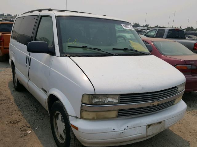 1GNDM19W4WB130273 - 1998 CHEVROLET ASTRO WHITE photo 1