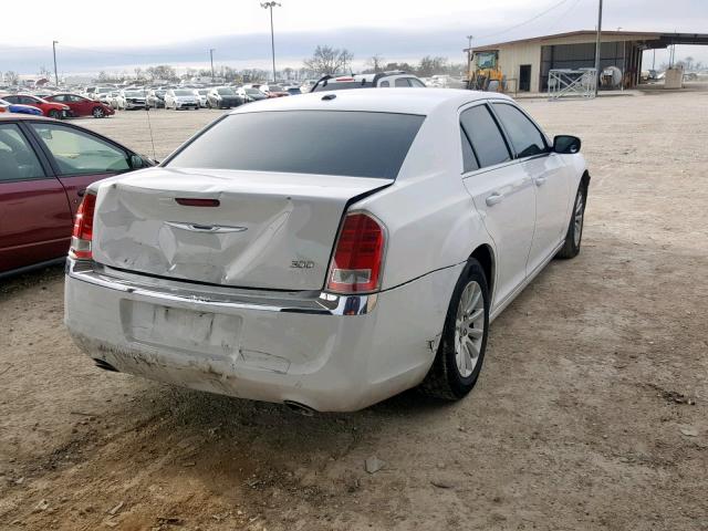 2C3CCAAGXCH188455 - 2012 CHRYSLER 300 WHITE photo 4