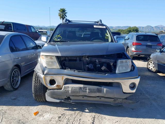 1N6AD07U85C460995 - 2005 NISSAN FRONTIER C GRAY photo 9