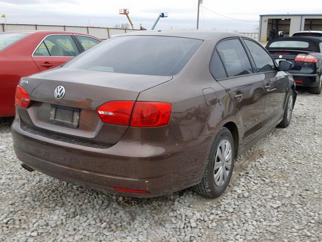 3VW2K7AJ7EM234754 - 2014 VOLKSWAGEN JETTA BASE BROWN photo 4