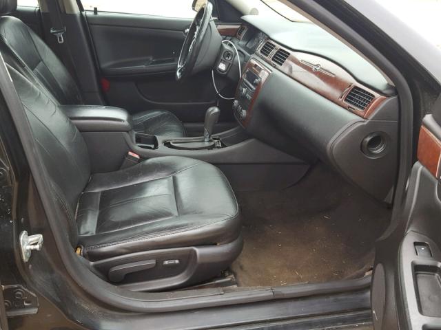 2G1WD58CX69323683 - 2006 CHEVROLET IMPALA SUP შავი ფოტო 5