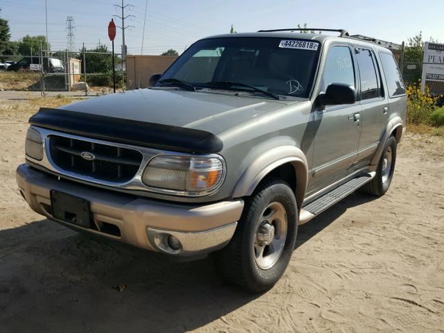 1FMZU74E5YUA60091 - 2000 FORD EXPLORER E GREEN photo 2