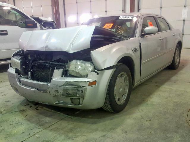 2C3KA53G46H113907 - 2006 CHRYSLER 300 TOURIN SILVER photo 2