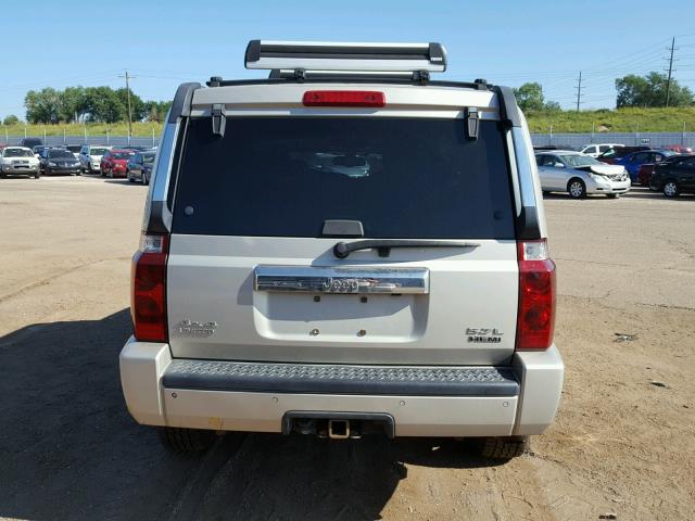 1J8HG58276C363722 - 2006 JEEP COMMANDER SILVER photo 9