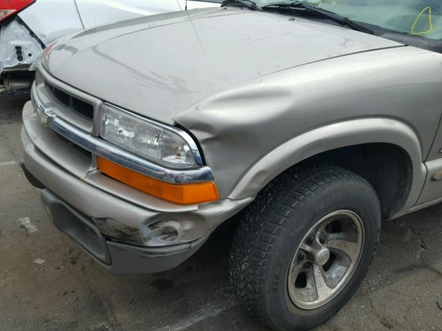 1GNCS13W42K226909 - 2002 CHEVROLET BLAZER GRAY photo 9