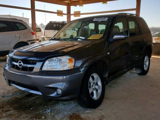 4F2YZ06155KM45192 - 2005 MAZDA TRIBUTE S CHARCOAL photo 2