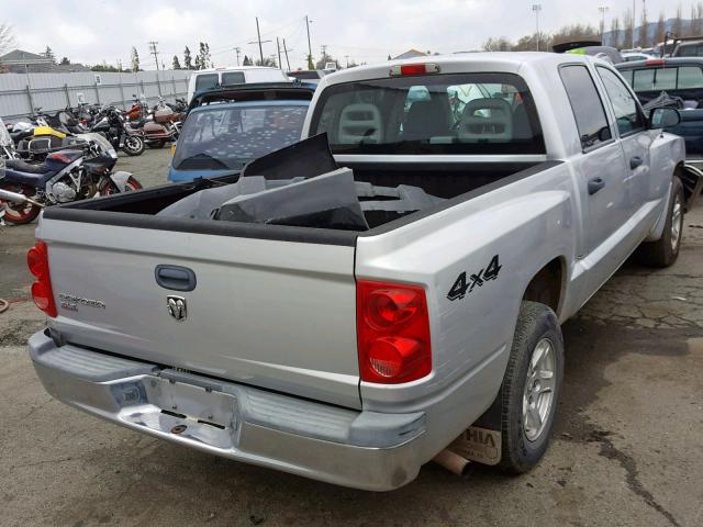 1D7HW48K76S624492 - 2006 DODGE DAKOTA QUA SILVER photo 4