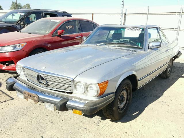 WDBBA45AXCB013828 - 1982 MERCEDES-BENZ 380 SL SILVER photo 2