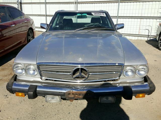 WDBBA45AXCB013828 - 1982 MERCEDES-BENZ 380 SL SILVER photo 9