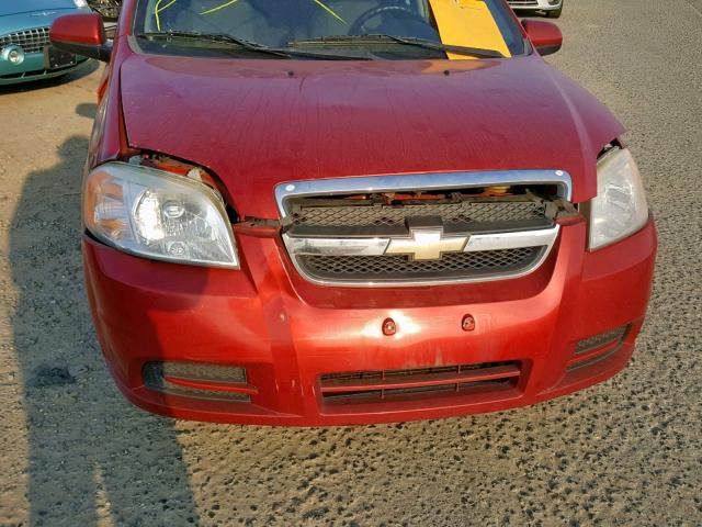 KL1TD56E39B354847 - 2009 CHEVROLET AVEO LS RED photo 9