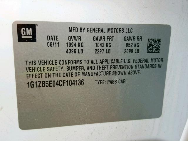 1G1ZB5E04CF104136 - 2012 CHEVROLET MALIBU LS WHITE photo 10