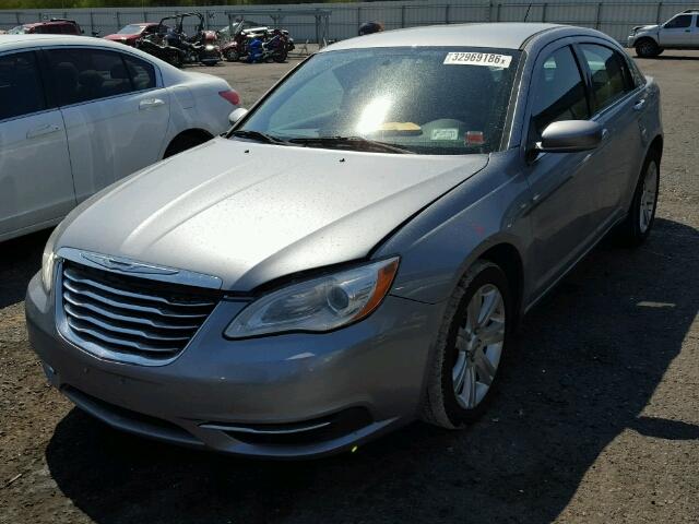 1C3CCBAB0DN698378 - 2013 CHRYSLER 200 LX SILVER photo 2