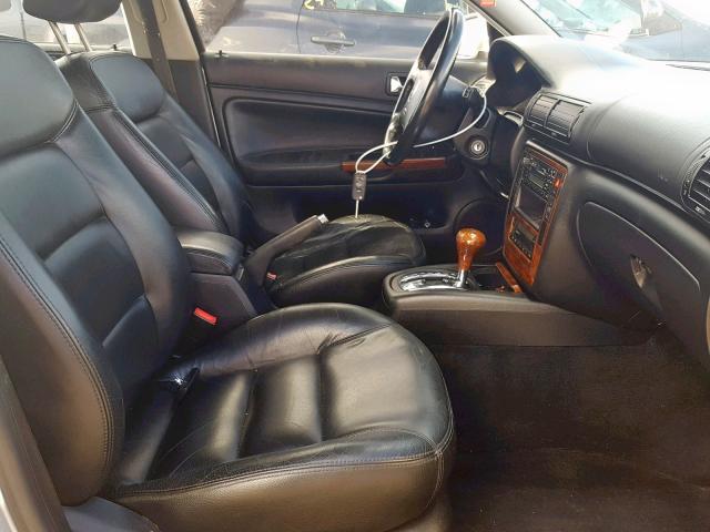 WVWTH63B51P142021 - 2001 VOLKSWAGEN PASSAT GLX 银色 照片 5