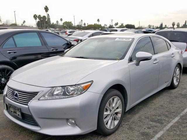 JTHBW1GG1E2053395 - 2014 LEXUS ES 300H SILVER photo 2