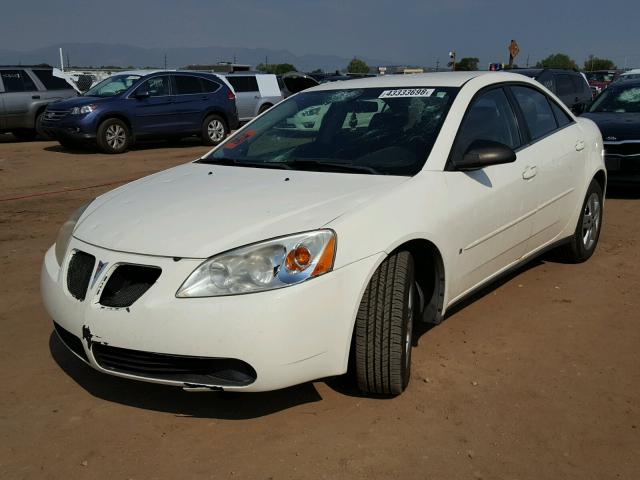 1G2ZF58B374273689 - 2007 PONTIAC G6 VALUE L WHITE photo 2