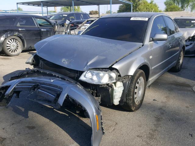 WVWMD63B74E120165 - 2004 VOLKSWAGEN PASSAT GL GRAY photo 2