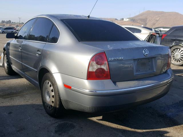 WVWMD63B74E120165 - 2004 VOLKSWAGEN PASSAT GL GRAY photo 3