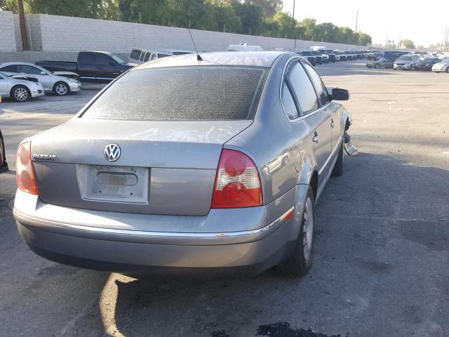 WVWMD63B74E120165 - 2004 VOLKSWAGEN PASSAT GL GRAY photo 4