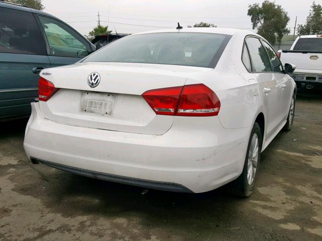 1VWAP7A31CC018881 - 2012 VOLKSWAGEN PASSAT S WHITE photo 4