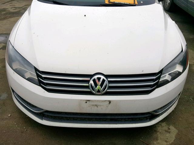 1VWAP7A31CC018881 - 2012 VOLKSWAGEN PASSAT S WHITE photo 7