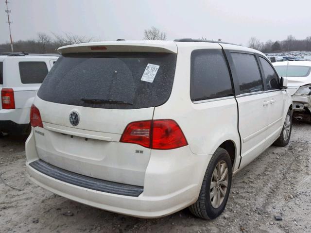 2C4RVABG8CR240500 - 2012 VOLKSWAGEN ROUTAN SE WHITE photo 4