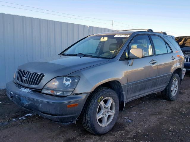 JT6HF10U8Y0111585 - 2000 LEXUS RX 300 GREEN photo 2