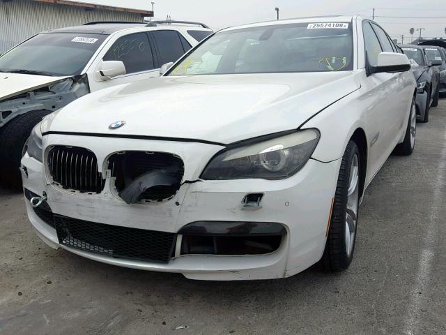 WBAKA8C51CDS99553 - 2012 BMW 750I WHITE photo 2