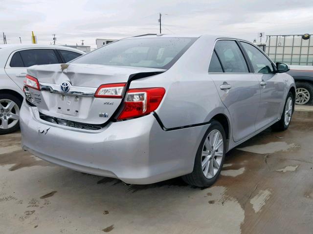 4T1BD1FK2EU110734 - 2014 TOYOTA CAMRY HYBR SILVER photo 4