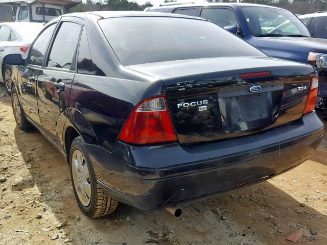 1FAFP34N26W241535 - 2006 FORD FOCUS ZX4 BLACK photo 3