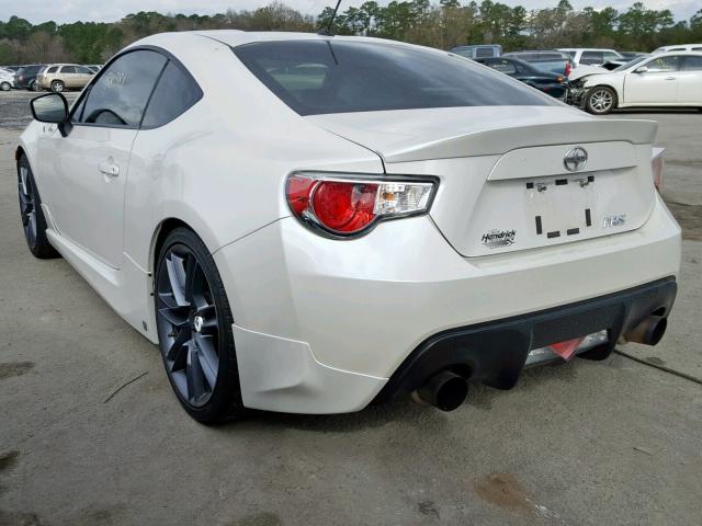 JF1ZNAA11D1725120 - 2013 SCION FRS WHITE photo 3