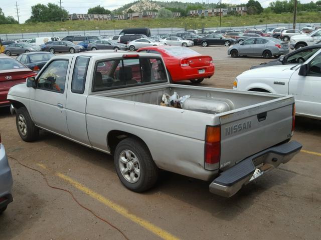 1N6SD16S1TC372099 - 1996 NISSAN TRUCK KING GRAY photo 3