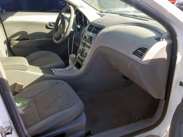 1G1ZC5E12BF239345 - 2011 CHEVROLET MALIBU 1LT თეთრი ფოტო 5