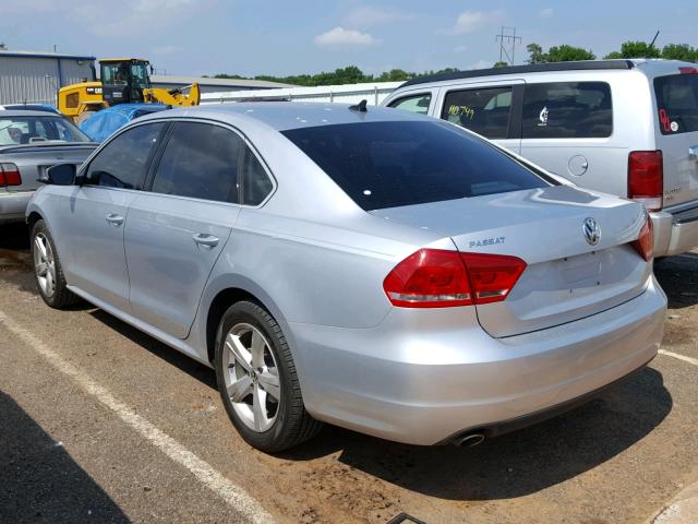 1VWBH7A33DC060116 - 2013 VOLKSWAGEN PASSAT SE SILVER photo 3