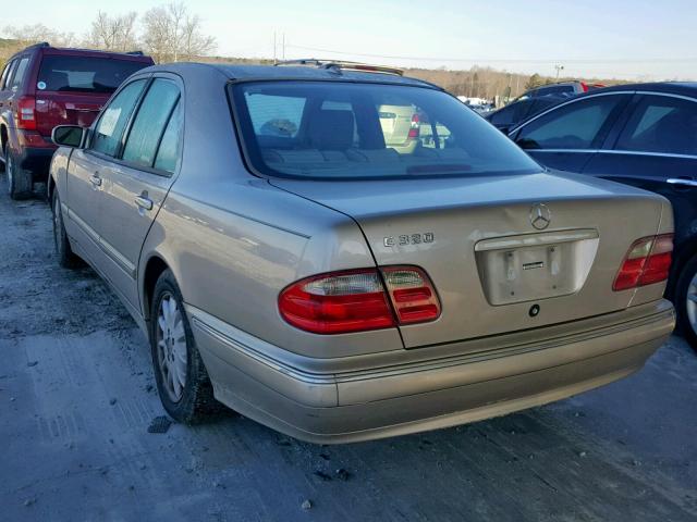 WDBJF65J9YB006823 - 2000 MERCEDES-BENZ E 320 GOLD photo 3